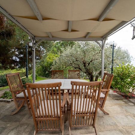 Villa Elia Kavala - Mediterranean Holiday Villa PalaiónTsiflíkion المظهر الخارجي الصورة