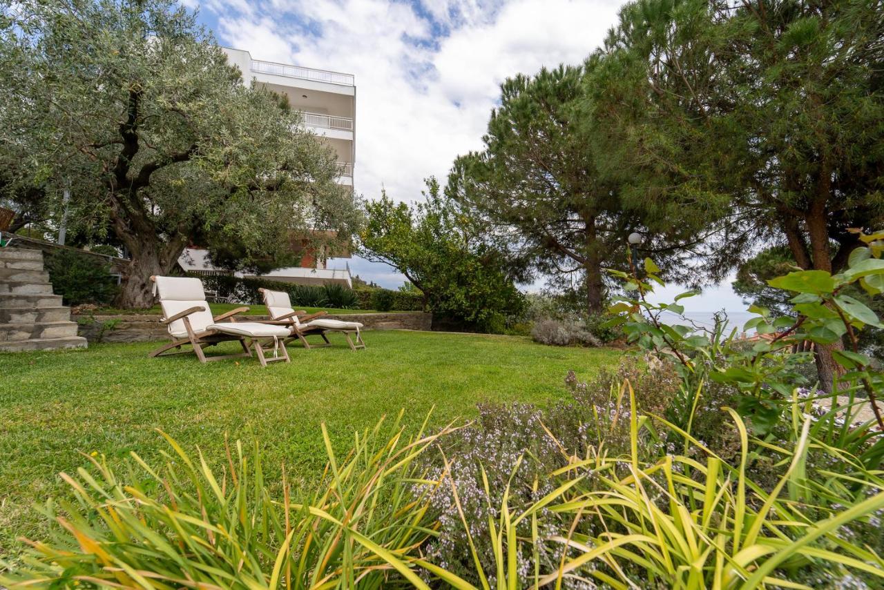 Villa Elia Kavala - Mediterranean Holiday Villa PalaiónTsiflíkion المظهر الخارجي الصورة