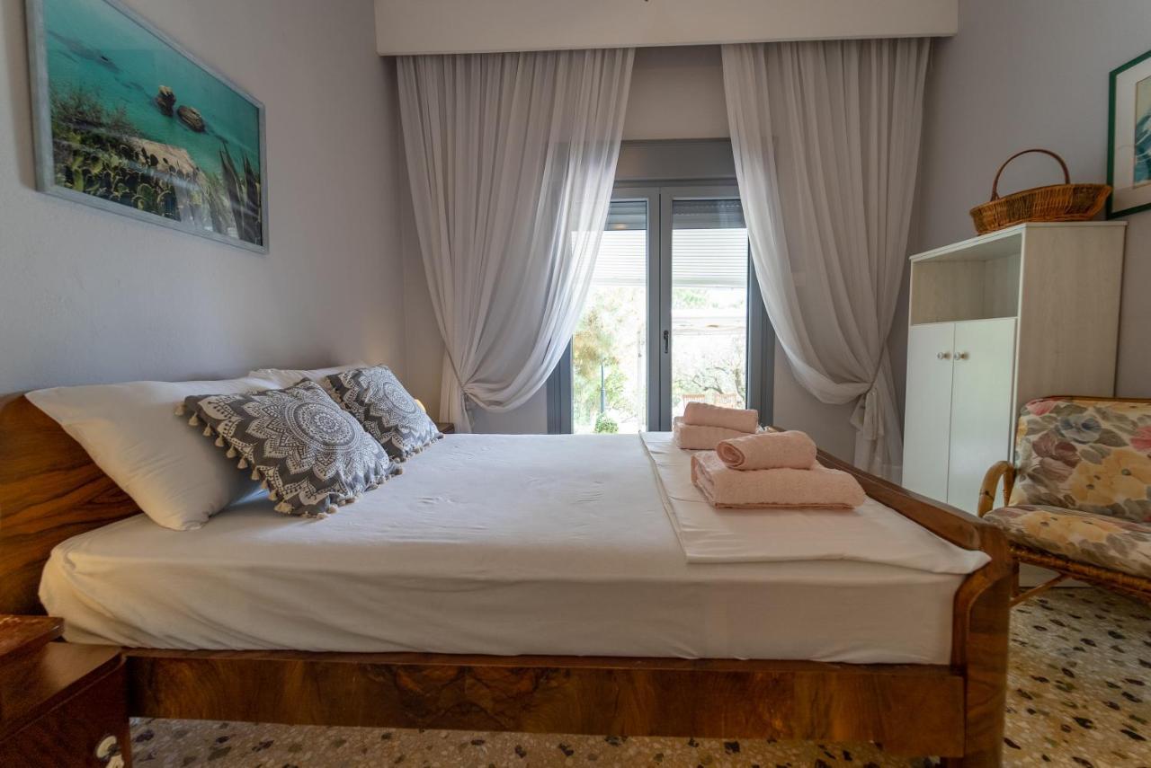 Villa Elia Kavala - Mediterranean Holiday Villa PalaiónTsiflíkion المظهر الخارجي الصورة