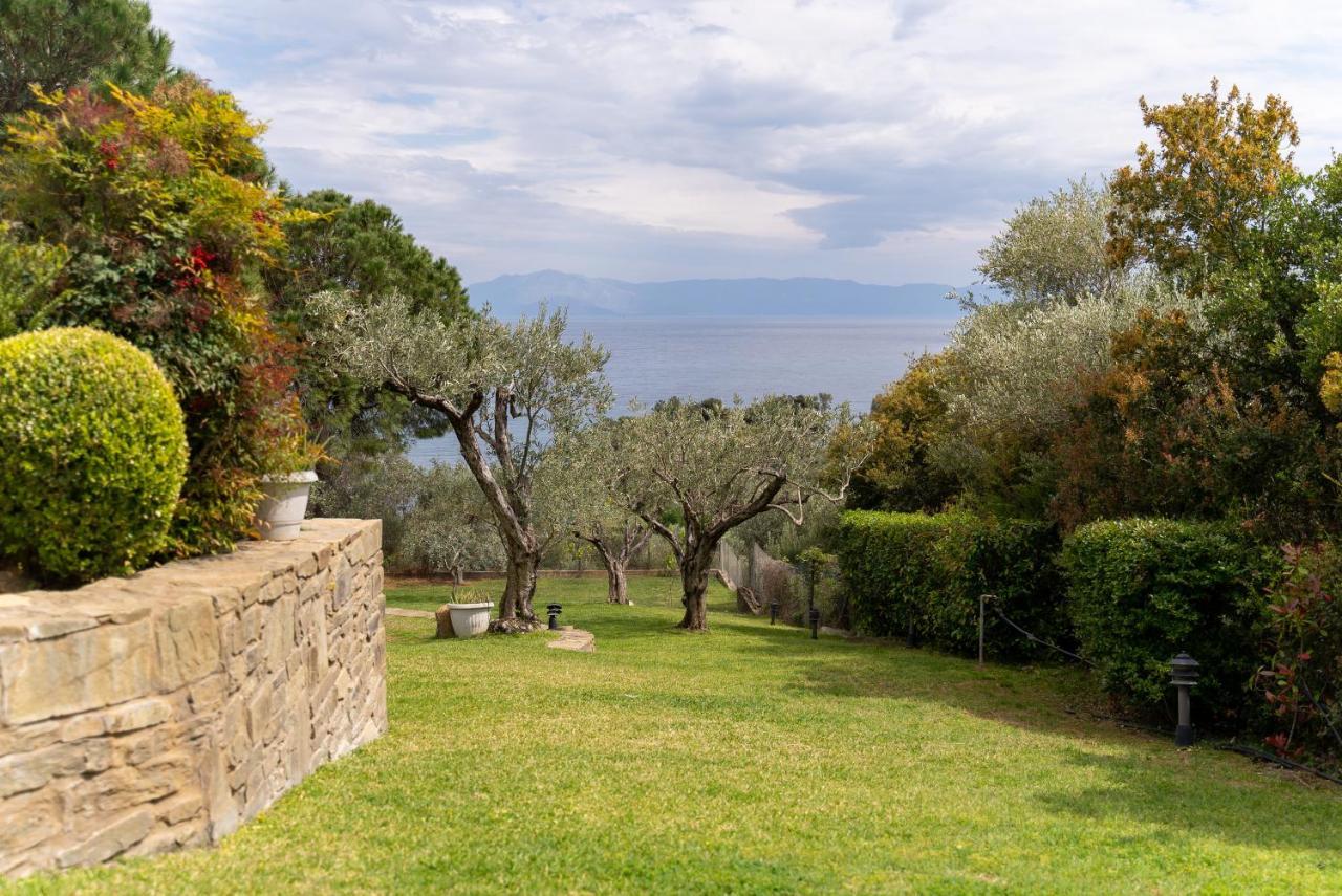 Villa Elia Kavala - Mediterranean Holiday Villa PalaiónTsiflíkion المظهر الخارجي الصورة